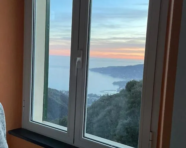 Отель Montallegro