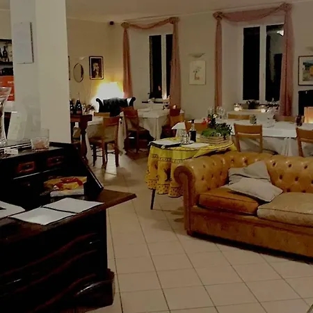 Hotell Montallegro